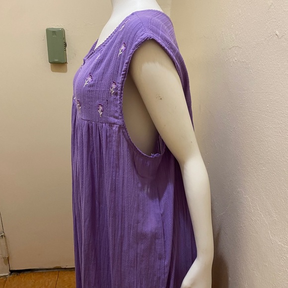 Flower Blouse - Picture 3 of 4